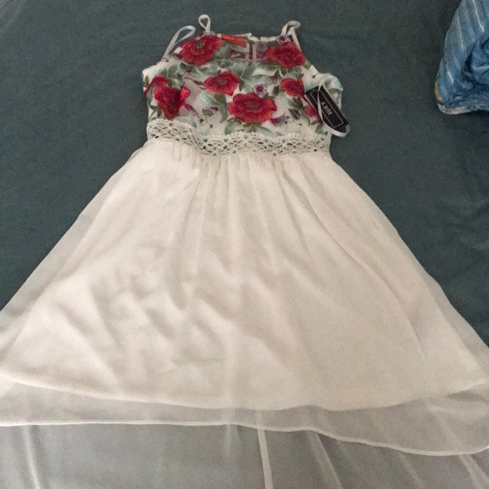 White dress with pink flowers 🌺